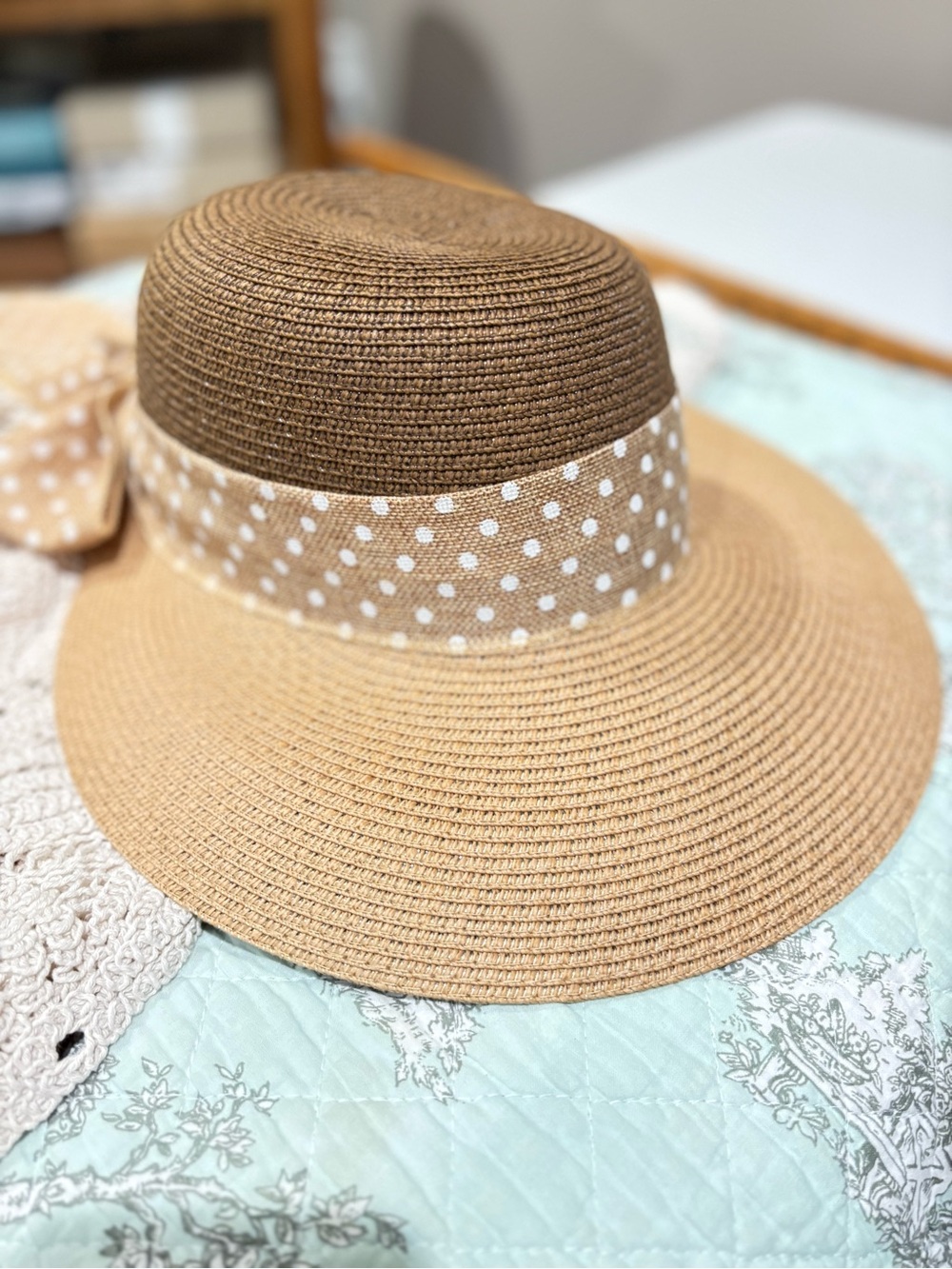 Pierre Cardin Tan Straw Sun Hat with White Polka Dot Band - Picture 5 of 11